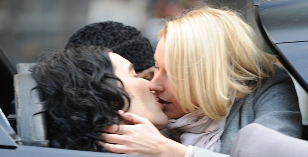 Ενώ η Katy Perry είναι σε συναυλίες…