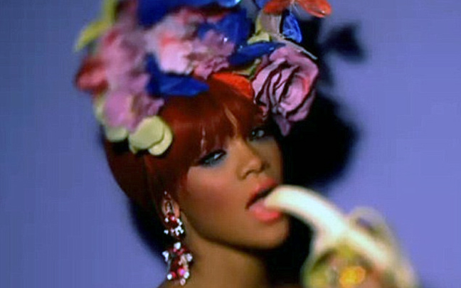 Πρόκληση χωρίς όρια από τη Ριάνα