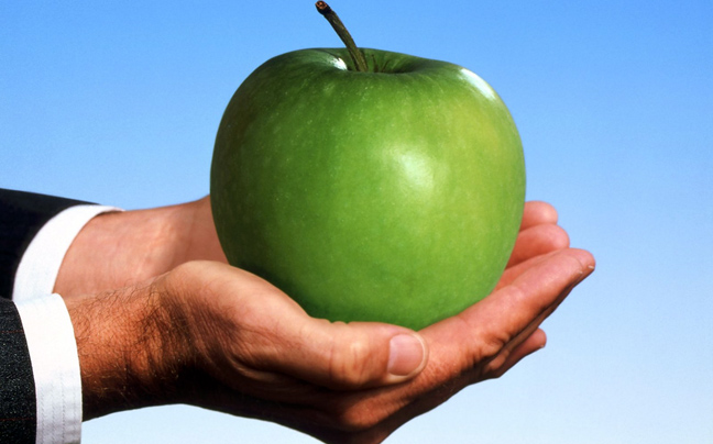 Μειώνει τη χοληστερίνη το μήλο