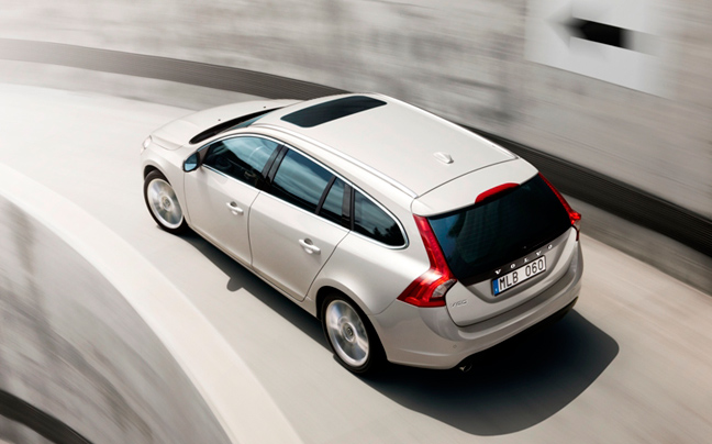 V60 Plug-in Hybrid: άλλη μία πρωτιά για τη Volvo, στη Γενεύη