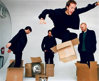 Ανατρεπτική συνεργασία για τους Coldplay