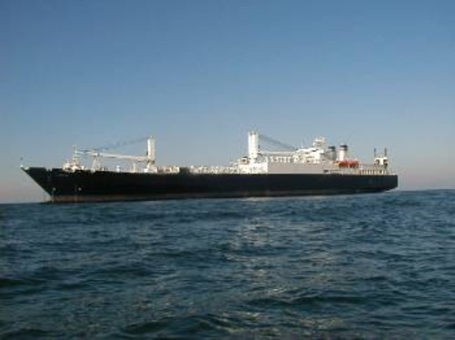 Ανεξέλεγκτο αγκυροβόλιο πλοίων στη Νεάπολη
