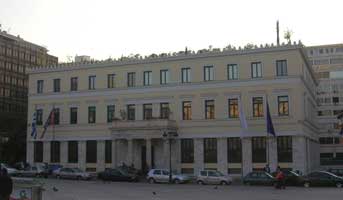 Ανοιχτό και το δημαρχείο της Αθήνας