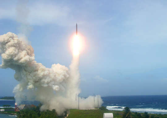 Σοβαρή πρόκληση η εκτόξευση πυραύλου από τη Β. Κορέα
