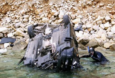 Σώθηκαν χάρη στην επέμβαση περαστικού