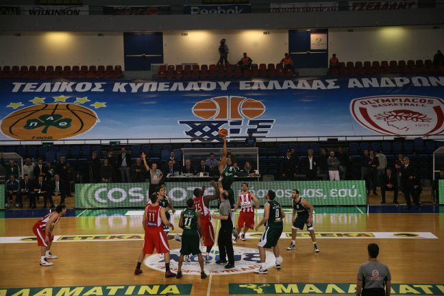 Στην εξέδρα με τον… κηδεμόνα σας