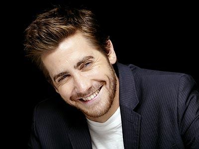 O Jake Gyllenhaal κάνει στροφή στη σκηνοθεσία