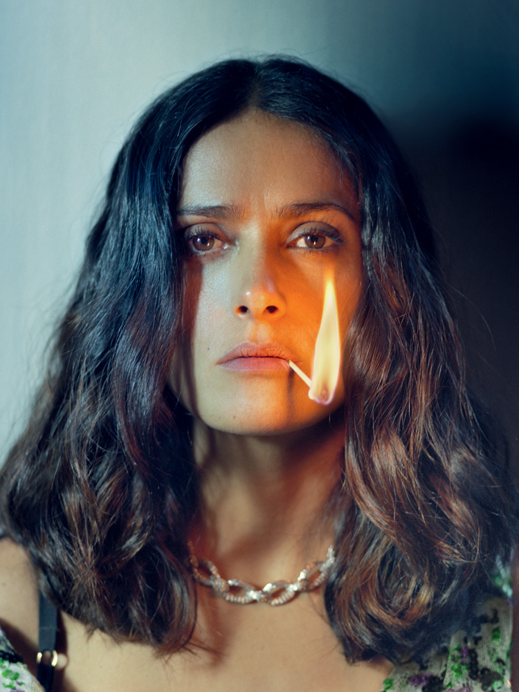 Ανάβει φωτιές η Salma Hayek