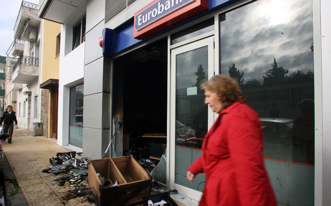 Έργο εμπρηστών η πυρκαγιά στη Eurobank