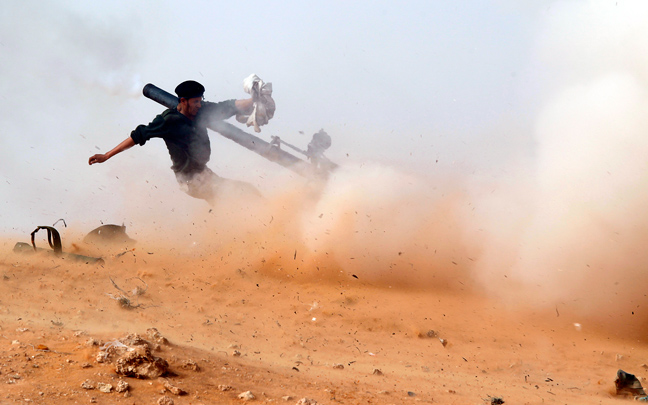 Μαίνονται οι μάχες στη μεθόριο Λιβύης-Τυνησίας