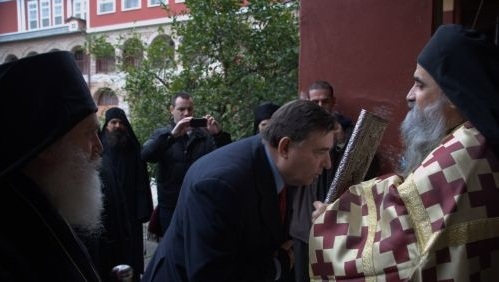 «Ένα από τα δύο πόδια της Ελλάδας το Άγιο Όρος»