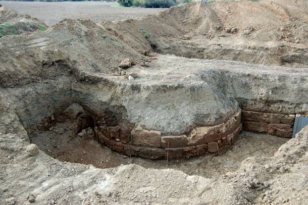 Σύλληψη έξι ατόμων για παράνομη ανασκαφή σε αρχαιολογικό χώρο