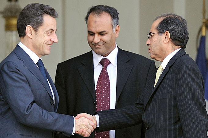 Σε τεντωμένο σχοινί οι σχέσεις Γαλλίας-Λιβύης
