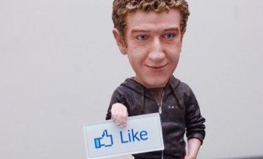 Κούκλα αλά Mark Zuckerberg!