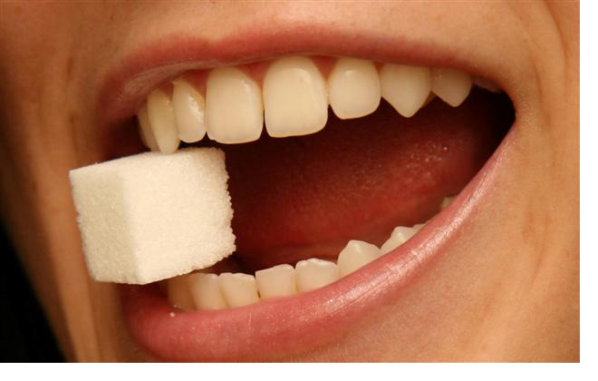Τα υποκατάστατα ζάχαρης βλάπτουν δόντια και στομάχι