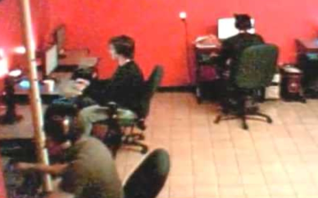 Τα απροσδόκητα των internet cafe