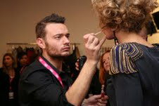 Ο νέος «μάγος» του μακιγιάζ της L’Oreal