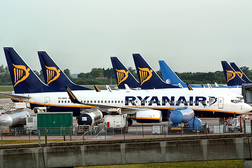Εκτρέπει τις πτήσεις της η Ryanair