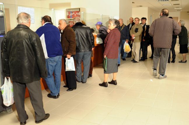 Κόβουν το ΕΚΑΣ με βάση τα τεκμήρια