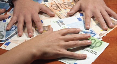 Μέτρα τριών δισ. ευρώ μέσα στον καύσωνα