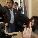 Καταγγελία για ομαδικό βιασμό στη Λιβύη