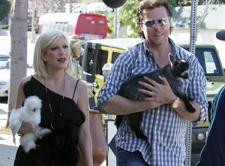 Κυκλοφόρησε αποκαλυπτική φωτογραφία της Tori Spelling