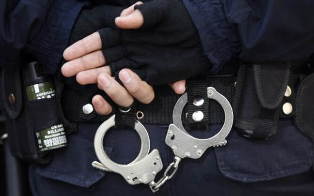 Συνελήφθησαν για χρυσαφικά που δεν τους ανήκαν