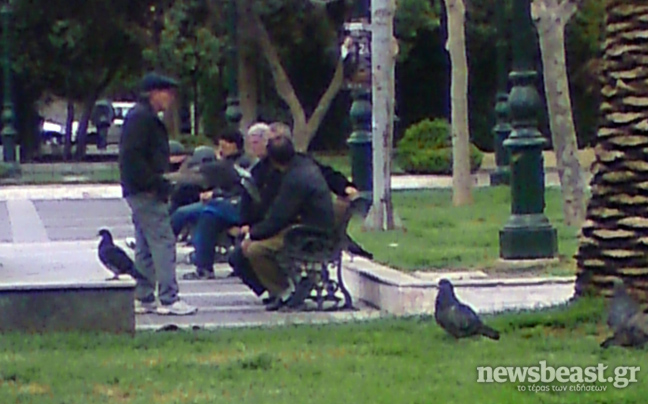 «Κατάληψη» Ρώσων στην πλατεία Δαβάκη