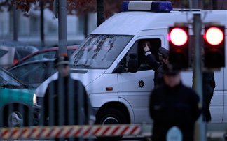 Αισιοδοξία για την κατάσταση του τραυματισμένου στρατιώτη από πακέτο-βόμβα