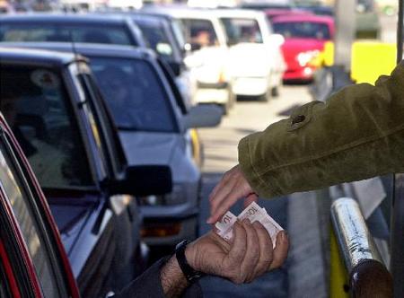 «Παγώνει» η αύξηση των διοδίων στην Εγνατία