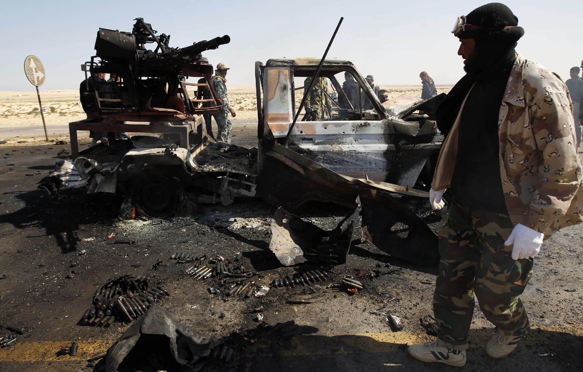 Πόλεμος και&#8230; γκρίνια στη Λιβύη