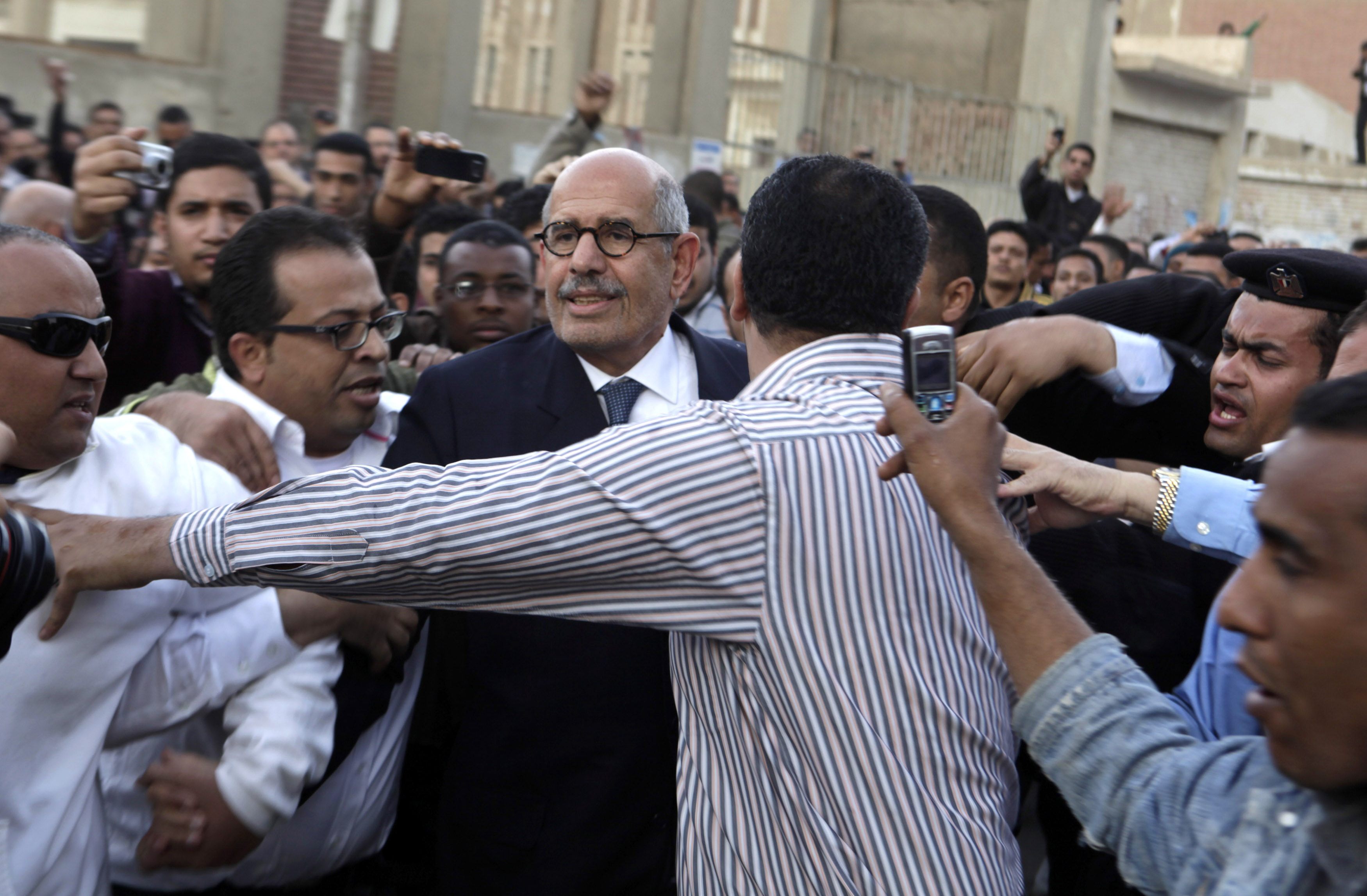 Χαιρέτισε τη σύλληψη Μουμπάρακ