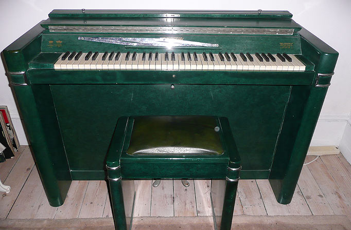 Δημοπρατήθηκε πράσινο πιάνο του Paul McCartney