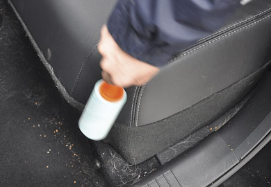 Καθαρίστε το σαλόνι του αυτοκινήτου σας!