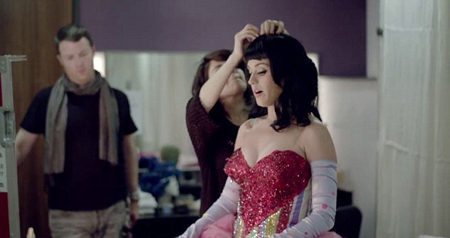 Πίσω από τις κάμερες με την Katy Perry