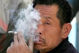 Απαγόρευση καπνίσματος χωρίς ποινές στην Κίνα