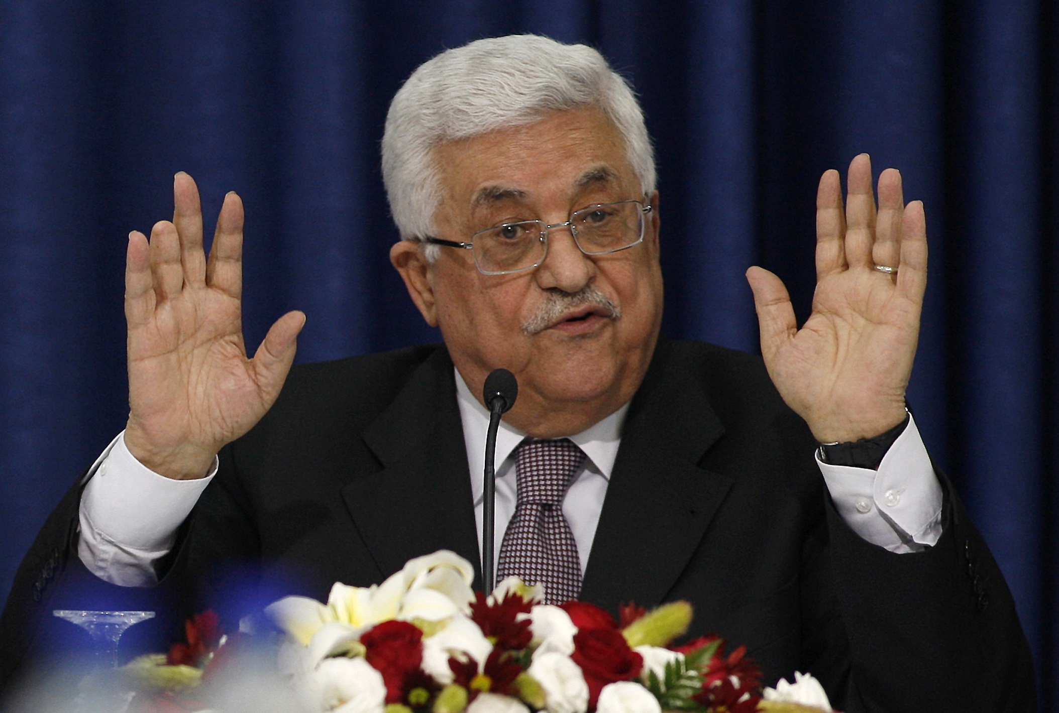 Κυβέρνηση εθνικής ενότητας όρκισε ο Αμπάς στην Παλαιστίνη
