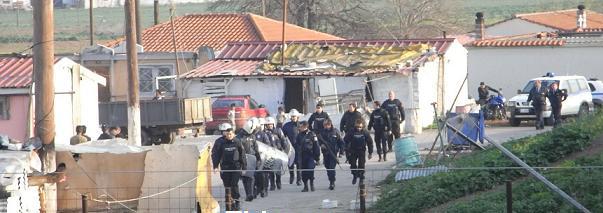 Διπλή αστυνομική επιχείρηση σε καταυλισμό Ρομά