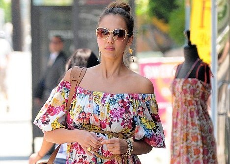 Η Jessica Alba θα γεννήσει με… διαλογισμό!