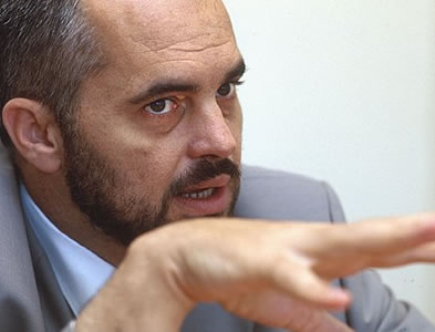«Η Αλβανία θα υποδεχτεί ιταλικές εταιρείες, με μίσθωση του ενός ευρώ»