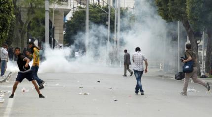 Οι δρόμοι μετατράπηκαν σε πεδίο μάχης