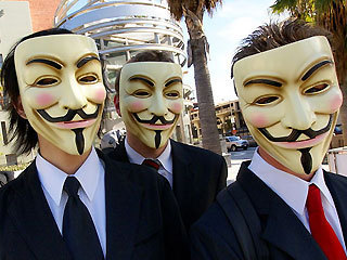 Συλλήψεις «Anonymous» σε ΗΠΑ και Ευρώπη