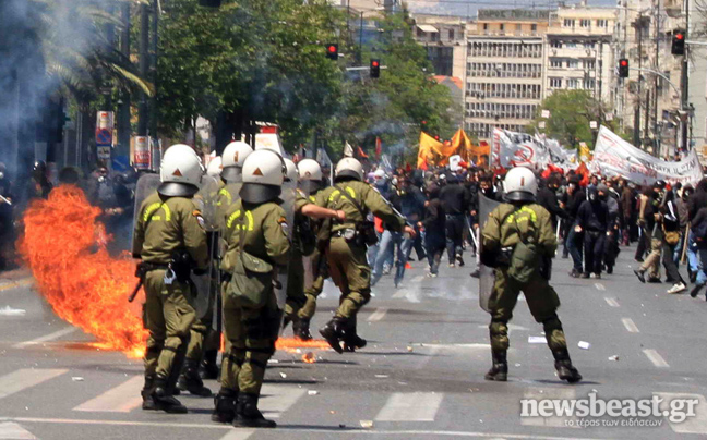 Εμπόλεμη ζώνη το κέντρο της Αθήνας
