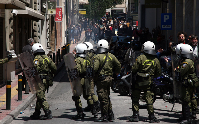 «Φασιστικές συμμορίες έχουν αντικαταστήσει το κράτος και την Αστυνομία»