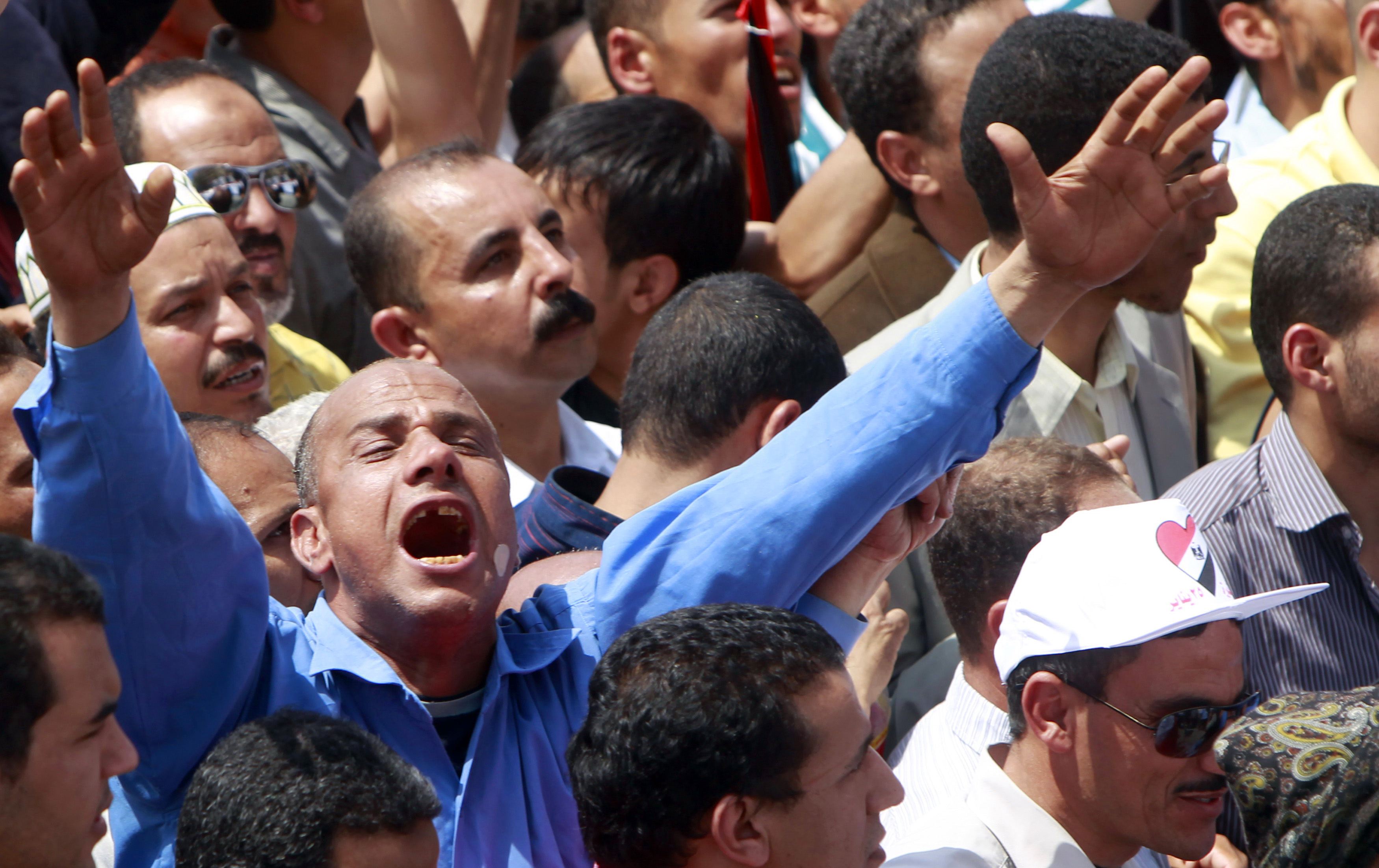 Νέες συμπλοκές ξέσπασαν στο Κάιρο