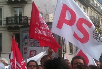 Σοσιαλιστές και αριστεροί κερδίζουν «έδαφος» στη Γαλλία