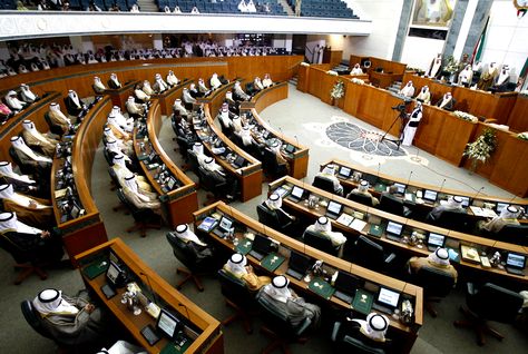 Διέλυσε το κοινοβούλιο ο εμίρης του Κουβέιτ