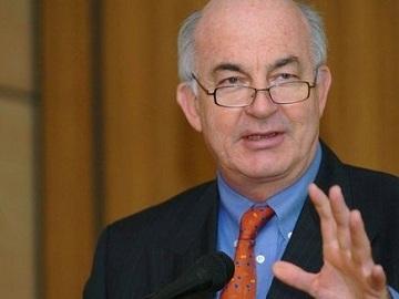 Το αναπτυξιακό μοντέλο του Ντερβίς για την Ελλάδα