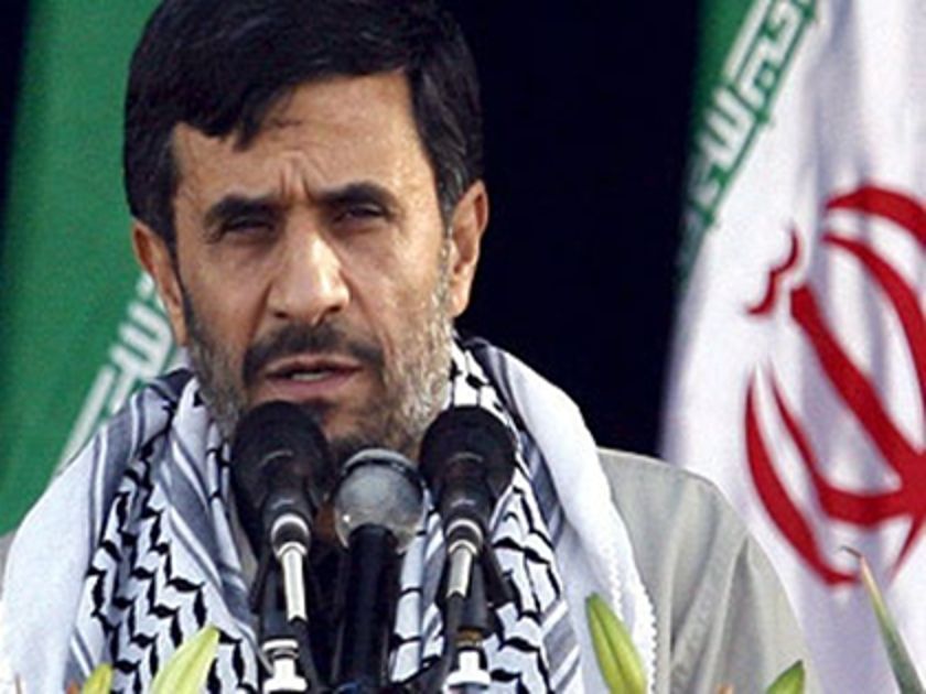 Ο Αχμαντινετζάντ ακύρωσε επίσημη επίσκεψή του στην Τουρκία