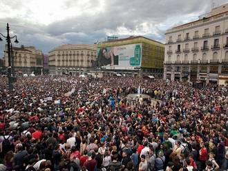 Φεύγουν από την πλατεία οι ισπανοί Αγανακτισμένοι